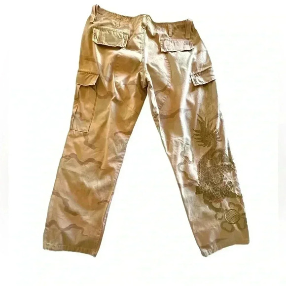 Vintage American Eagle size large Army style camo fatigues embroidered dragons! - Picture 5 of 15